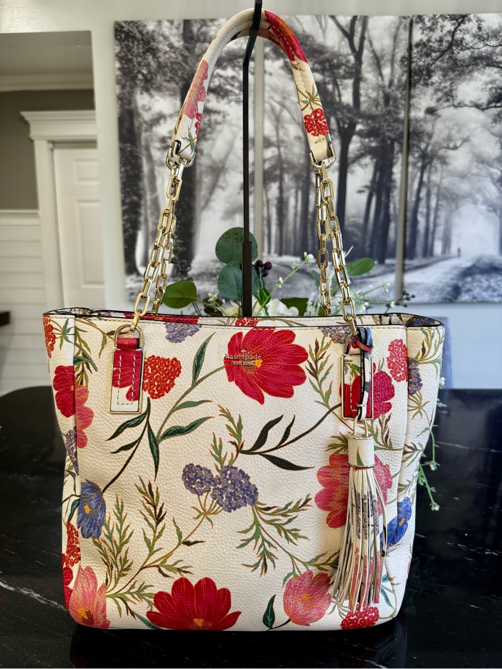 🍃🌺Kate Spade New York Kingston Drive Blossom Vivian Floral Leather Tote Cre